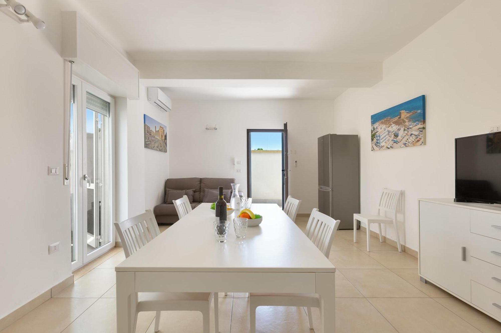 Residence Marelena Casalabate Exterior photo